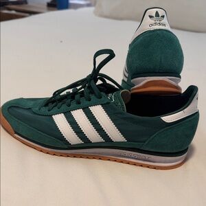 Adidas Women’s SL 72 OG lace up Forest Green and White Sneakers